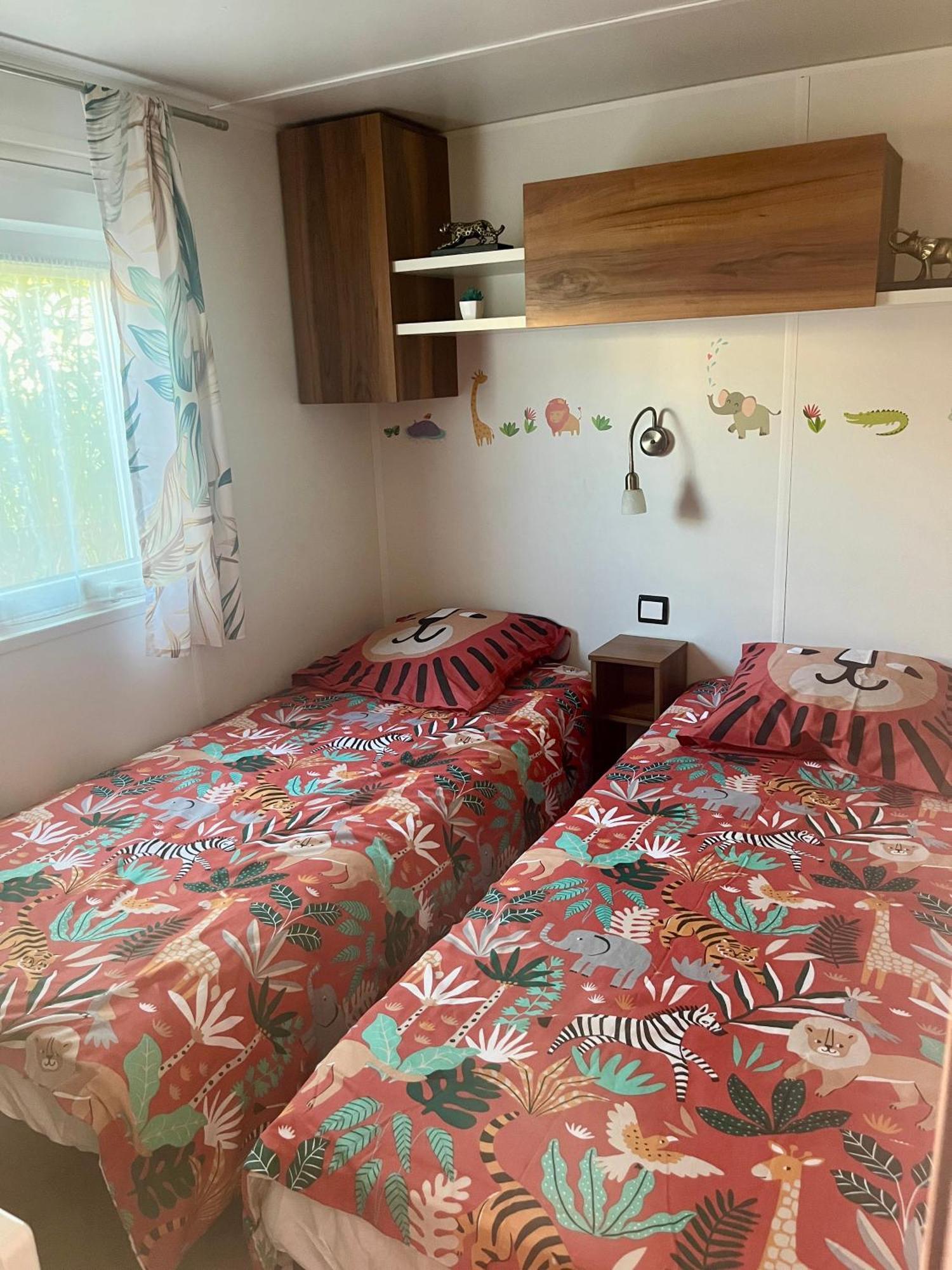 Camping Mobile Exotique De 40 M2 *